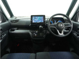 ◆インテリアパネル◆視界広々で非常に運転しやすくロングドライブでも疲れを感じさせないすっきりとまとまったインパネ周りです。