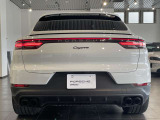 厳しいポルシェ認定中古車品質基準をクリアした車両のみを展示、販売しております。 納車後の保証内容もポルシェ認定中古車ならではの内容となっております。