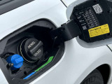店頭へのご来店が難しいお客様の為にスタッフが電話やメールで車両詳細をご説明させて頂きます。もちろん日本全国納車OKです。詳細はスタッフまでお問合せ下さいませ。※登録諸費用は地域によって異なります