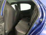 ゆとりある広々とした車内空間は、ドライブを始め買い物やレジャーなど、幅広く活躍します。一人でもみんなとでもお出かけを楽しみましょう!