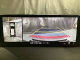 狭い場所での駐車やすれ違いなどでより的確な運転操作に役立つ360&deg;ビューモニターが装備されています。