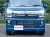 納車以降、お車のメンテナンスは自宅近所の日産サービス拠点にて承ります。専門の教育を受けたサービスフロント&メカニックが無料1ヶ月点検から法定/車検整備、万一の故障・不具合の修理まで全て担当いたします。