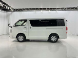 色は人気のホワイトパールクリスタルシャインです。