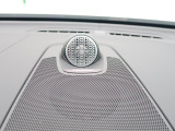 【Bowers & Wilkins】ボルボの上級プレミアムオーディオ。車内空間という特殊な環境に100年以上の伝統を持つイェーテボリ交響楽団の音響を再現した「コンサートモード」を搭載。