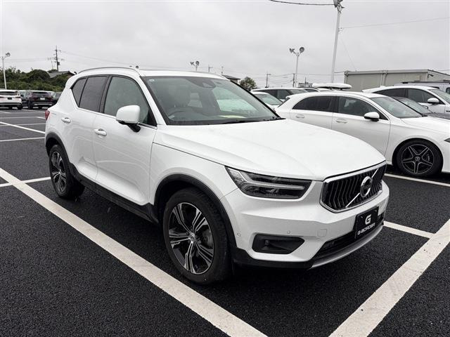 XC40 リチャージ プラグイン ハイブリッド T5 インスクリプション 禁煙車 パノラマサ...