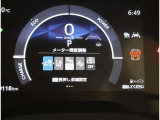 コーナーセンサーを車の前後に装備。障害物までの距離に応じて警告音を変えてお知らせ。縦列駐車時や駐車場・車庫などでの取り回しをサポートします。詳細は販売店スタッフまでおたずねください。