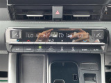 【エアコン】『エアコン装備』の画像になります。暑い夏でも寒い冬でも、車内に快適な空気を届けるので、いつでも快適な車内空間を創り上げます!