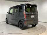 ご納車までの期間ですが、県内のお客様は1、2週間、県外のお客様は2、3週間ほどでご納車が可能となります。但し、書類の状況によっては多少の前後もありますので、その際には何卒ご了承下さい。