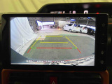 見えづらい車体後方部を映像で映し出してしっかりサポート!難しいバック駐車も安心です♪