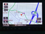 ナビゲーションはフルセグTV、インターナビ対応のGathers純正メモリーナビを搭載しています。Bluetoothオーディオ機能がありますので、スマートフォンなどの音楽も再生できます。