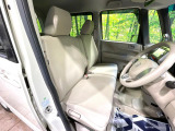 運転席シート廻りは使用感も少なく、良好な状態となっています。丁寧に使われていたことがよくわかりますね。