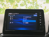 多彩な機能が満載のオーディオ画面です。Bluetooth接続やTV視聴など、長距離ドライブも快適に過ごせるでしょう。使いやすいインターフェースも魅力です。