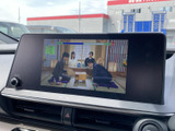 停車中には、TV番組や映像コンテンツをお楽しみいただけます。長距離移動の休憩時間などに、リラックスした時間を過ごせるでしょう。