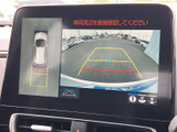 後退確認を支援するモニターです。駐車時の安全性を高め、狭い場所でもスムーズな運転をサポートします。