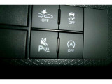 アイドリングストップ機能がついているので、停車時にエンジンを止めて燃料消費を抑えます。環境にもお財布に優しいですね♪