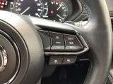 MRCC(マツダレーダークルーズコントロール)は先行車との車間を維持しながら追従走行を行い、長距離でのドライバー負担を軽減させてくれます。