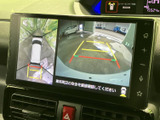 駐車時の安全性を高めるバックモニターを装備。ガイドライン表示で、狭い場所でもスムーズな駐車操作をサポートします。運転に自信がない方にもおすすめです。