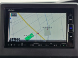 7インチ純正メモリーナビ(VXM-204VFi)を装着しています。目的地設定やルート案内もスムーズに行えます。