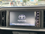 使いやすいインターフェースで、快適なドライブをサポート。目的地設定やオーディオ操作もスムーズに行えます。情報満載の画面で、どこへ行くにも安心です。