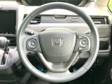 【純正革巻きステアリング】上質な革を使用することで、手にしっかり馴染みとても運転しやすいハンドルです♪