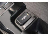 シートヒーター装備付き車!!座席に埋め込まれた電熱線によりシートを暖めることが出来る装備で、温められたシートは、寒い冬には最適です!!