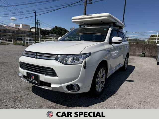 アウトランダーPHEV 2.0 G ナビパッケージ 4WD