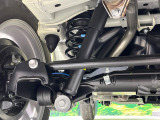 お車を安心してお乗りいただく為には、足回りの定期点検が欠かせません。サービスサポート(有償保証)では無料点検もご提供しており、安心のカーライフをお過ごしいただけるサポート体制が整っています。