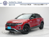 【T-Roc】スマートでコンパクトな印象ですが、中はちゃんと広く、視界もよく、運転しやすいのです。ブラックの差し色が特徴的です。