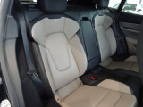 Porsche認定中古車を多数展示しております。お気軽にお問い合わせください【Porsche center滋賀】