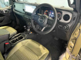 PC・スマホから、車両状態を細かく確認できます。ページ内『車両品質評価情報 / 修復歴・キズの確認はこちら』より、車両品質評価書をご確認ください。検査専門機関AISによる、厳正かつ公正な検査が実施済となります