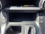 前席の収納スペースも十分ございます!常備しておきたいものを収納できるのは便利ですね!