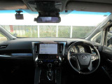 前方視界も良好で運転しやすい車です。