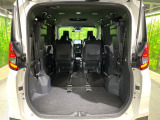 普段のお買い物や通勤、送迎等に十分な荷室スペースを確保しております。セカンドシートを倒すと、大きな荷物の積載も可能です♪