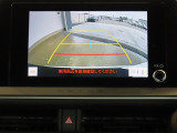 バックガイドモニターで、後方を確認しながら安心して駐車することができます。運転初心者も熟練者も必須の機能ですよ!