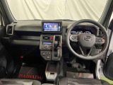 今お乗りのお車の価値が気になる方は、お気軽にお声がけください。査定士の資格を持ったスタッフが、丁寧に査定いたします