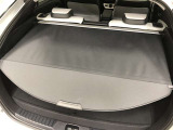【トノカバー】荷物に直射日光が当たるのを防ぐだけでなく、目隠しとしての役割も果たしてくれるので、防犯面でも役立ちます!