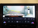 バック時の運転をサポートするバックガイドモニター&パノラミックビューモニター