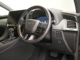 運転席周りのスイッチ類は操作しやすいように設計されています