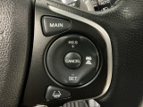 【アダプティブ・クルーズ・コントロール】予め設定した車速内でクルマが自動的に加減速。 前走車との適切な車間距離を維持しながら追従走行し、高速道路でのドライバーの疲労を軽減してくれる嬉しい機能付♪