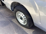 ☆お車についた傷やヘコミ、事故の修理もハヤシにお任せください。自社鈑金工場で修理ができますの安心です☆