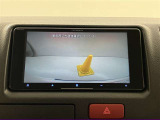 いまや必須装備「ナビゲーション」搭載!知らない場所に、スイスイッとドライブ。なんて便利な機能でしょうか?もう、これなしではハンドルを握れませんね!でも、運転中の操作は危険ですのでご注意ですね♪