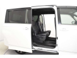 当店は全車『ロングラン保証』付!(1年間、距離無制限 HV車はHV保証付) 別途延長保証もご用意しております♪ ぜひ現車を確認にご来店ください