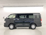 スライドドア開口部が広く荷物の出し入れがスムーズにできます。