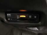 ETCが付いてます。ETC搭載車しか通過できないスマートICが利用できるようになりますよ!現在スマートICの設置箇所も増えてきているので、高速道路利用の幅が広がりますね☆
