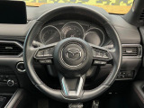 【純正革巻きステアリング】上質な革を使用することで、手にしっかり馴染みとても運転しやすいハンドルです♪