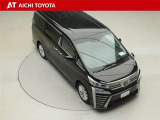 両側パワースライドドア付きだから、狭い駐車スペースなどでの乗り降りラクラク♪小さなお子さまのいるご家庭には嬉しい装備です。