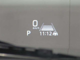 カラーヘッドアップディスプレイ付き。少ない視線移動で情報を確認できるので、運転の疲労軽減に繋がりますよ♪