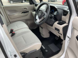 運転席の画像です。