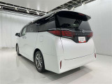沢山乗れるのがこの車の魅力!2台で移動しないと・・・なんて時もこの車なら1台で!大活躍です♪