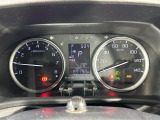 【スピードメーター】メーターがシンプルで見やすく運転しやすいですね!